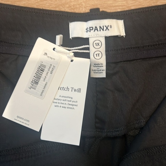 NWT SPANXsupersmooth™ Stretch Twill Short Size - 1X - Picture 9 of 15